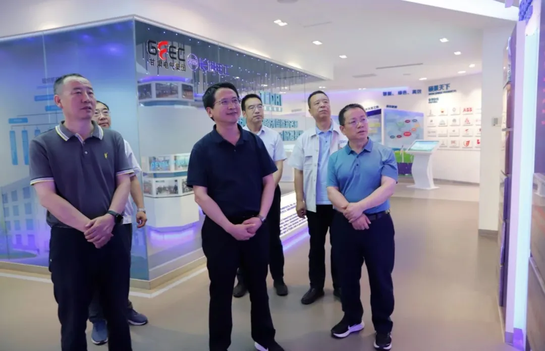 ff8080818f8eae2520101903327517a7011